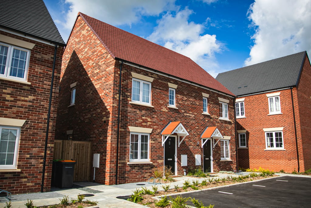 Guarantor Tracing for Landlords: A Guide